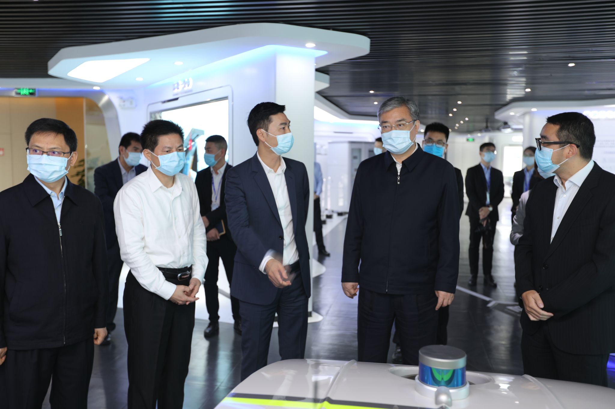 佛山市委书记鲁毅调研壹号娱乐，鼓励企业再接再厉创新高